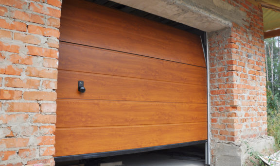 Four Common Queries Associated With Garage Doors