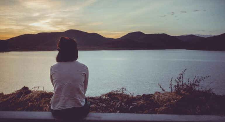 Struggling with loneliness? Here’s how you can beat it