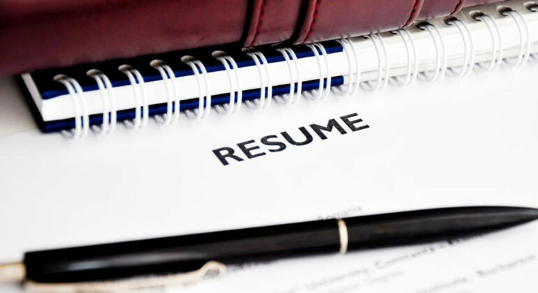 Why you should go through resume samples before applying for a job