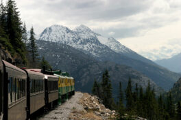6 reasons why you should travel to the Canadian Rockies by train