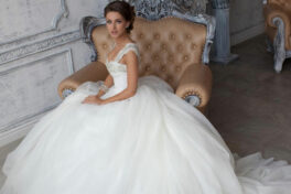Tips for choosing the perfect wedding gown
