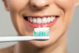Things to know before using whitening toothpastes