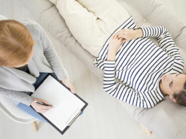 9 Common Questions to Ask When Choosing a Therapist