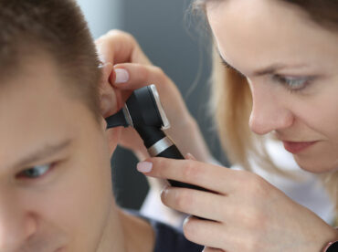 Ear problems triggered by excessive sugar and their symptoms