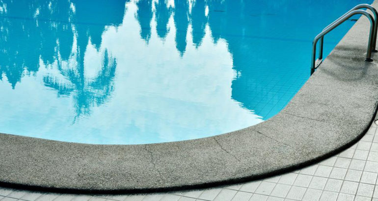 5 benefits of opting for a fiberglass pool
