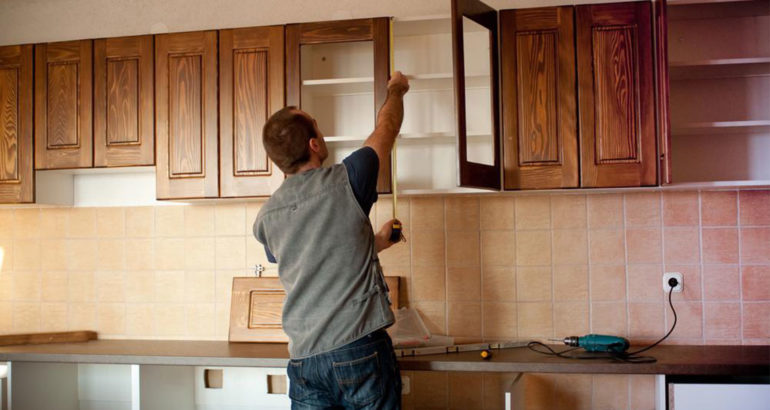 How to pick the right materials for your kitchen cabinets