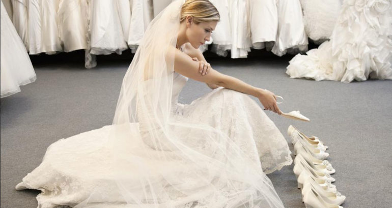 Tips to choose the right wedding dress as per your body type