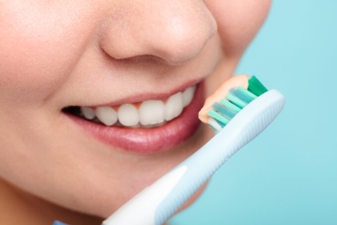 Choosing The Best Whitening Toothpaste For Sensitive Teeth