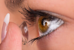 Things To Know About Contact Lenses Before Using Them