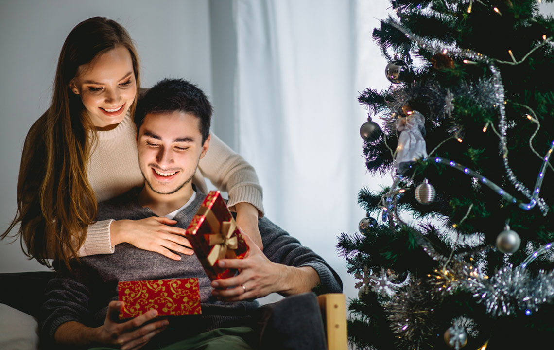 4 incredible Christmas gift options for men