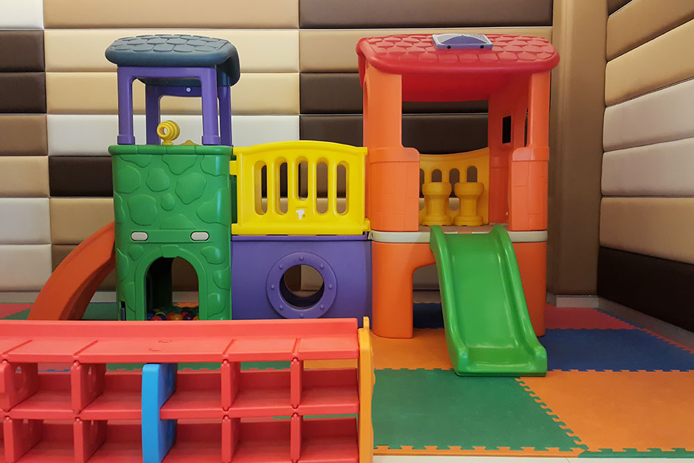 Advantages of indoor playsets