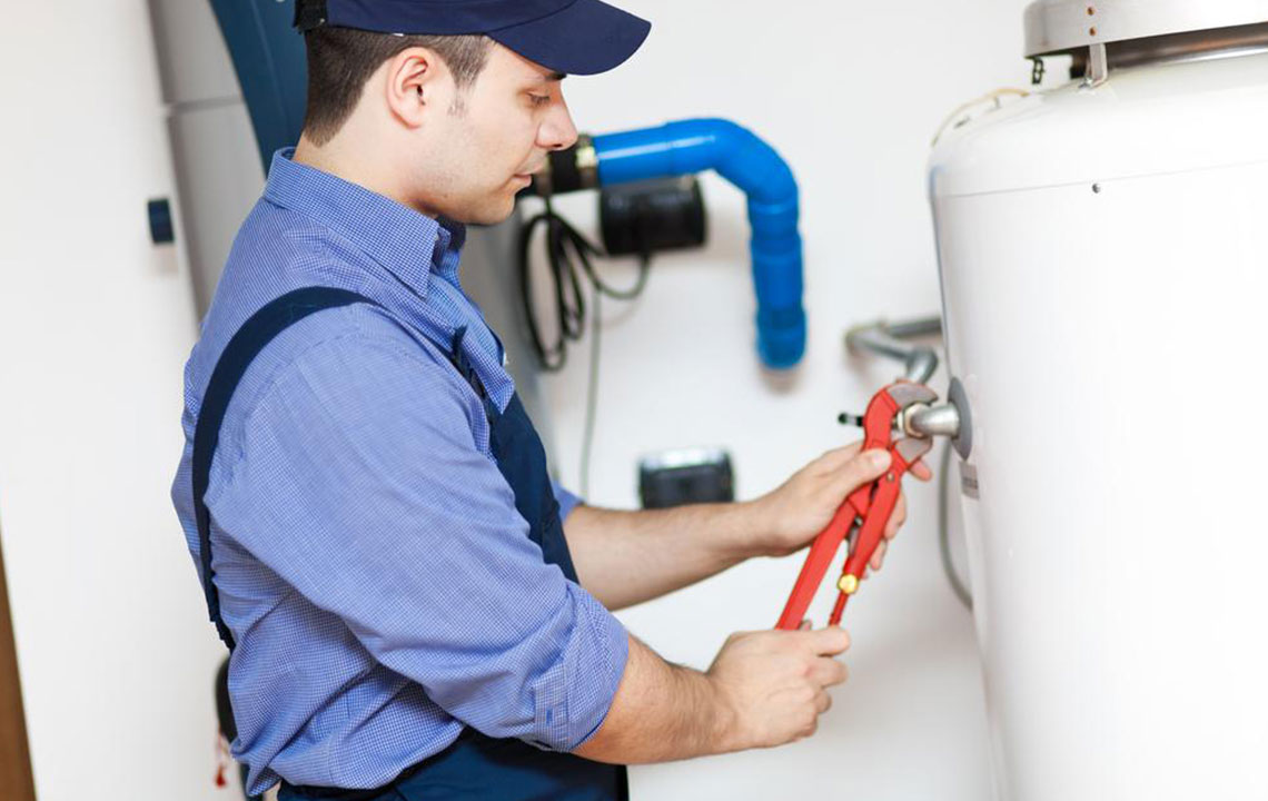 Pros and cons of instant water heater and storage water heater